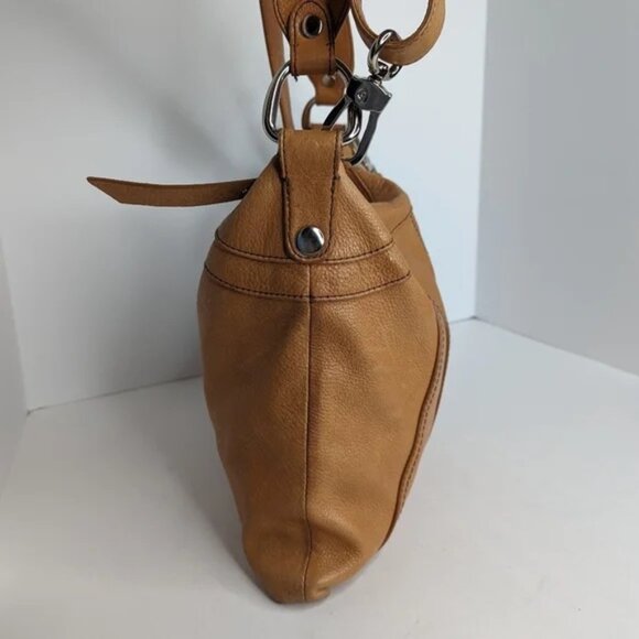 Hobo Leather Convertible Crossbody Shoulder Bag - Picture 3 of 16